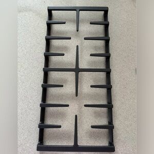 9-in Center Burner Grate Cast Iron (Black) for GE Gas Stoves
